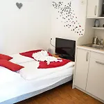 Vrsic With Beautiful Views On The Mountains With Free Parking *