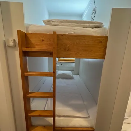 Vrsic On The Slope With Free Parking Apartman *