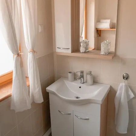 Apartments Vrsic On The Ski Slope And Free Parking Appartement *