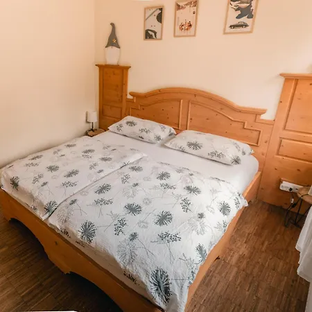 Vrsic With Beautiful Views On The Mountains With Free Parking *